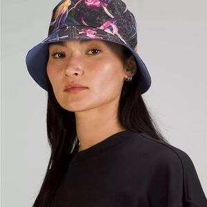 Lululemon Bucket Hat Unisex Wear Both Ways Reversible Blue Black Floral NEW